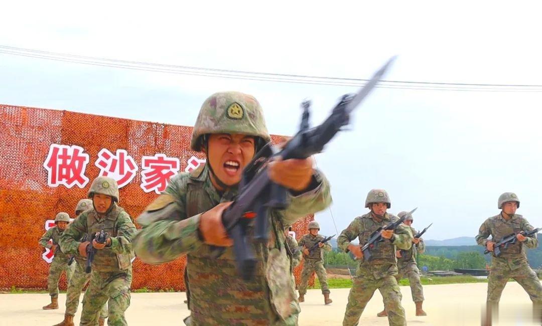 #铸剑中原[超话]##早安军营##原原说早晚安# 快一秒、多一个、准一环背后都是