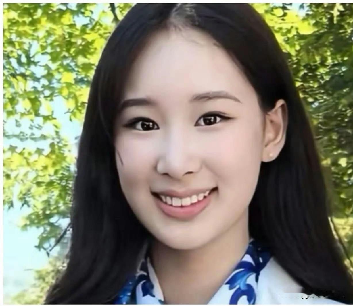 最近赵文卓一家又火了，大女儿赵子仪成功考上香港大学生物医学专业，那可是相当厉害！