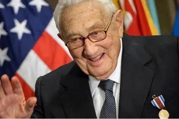 美国前国务卿基辛格，生前再次语出惊人！他说：“抗美援朝那一战，美国集结了'联合国