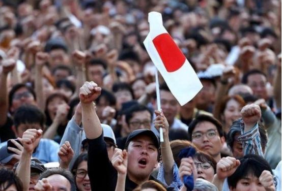 日本最怕的从不是中国的航母火箭炮，而是咱们哪天动真格，把他们埋在中国的“渗透钉子