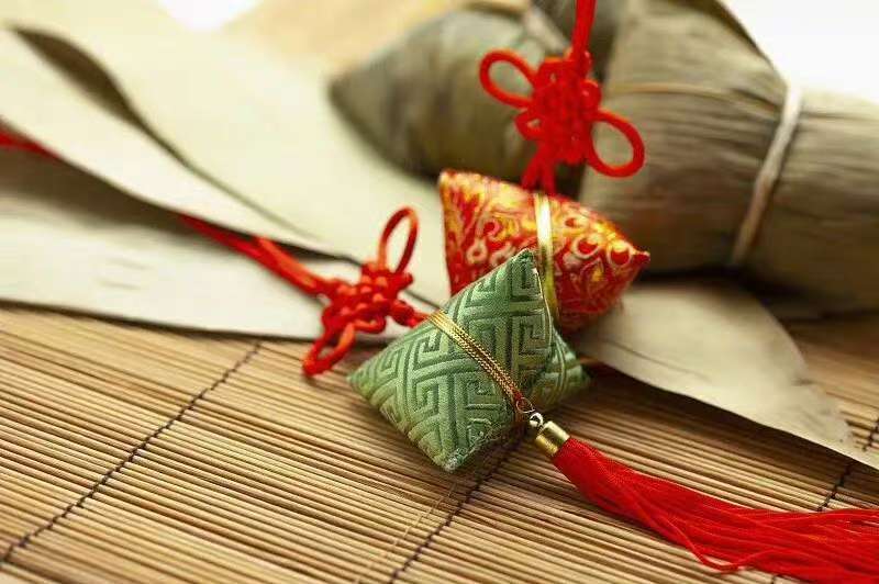 古人的端午节有多硬核古人大过端午，讲究全方位驱毒祈福，整套流程仪式感十足，硬核内