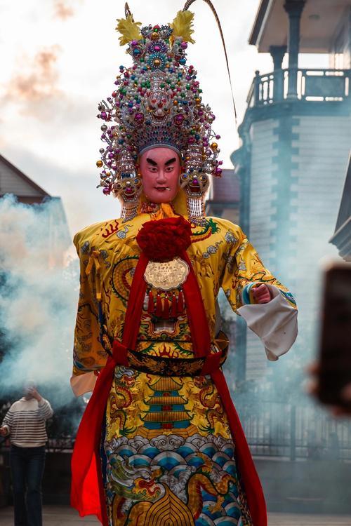 长乐游神：
千年闽韵
一眼震撼
 
幸逢新春佳节
来到福州
得见长乐游神盛景
千