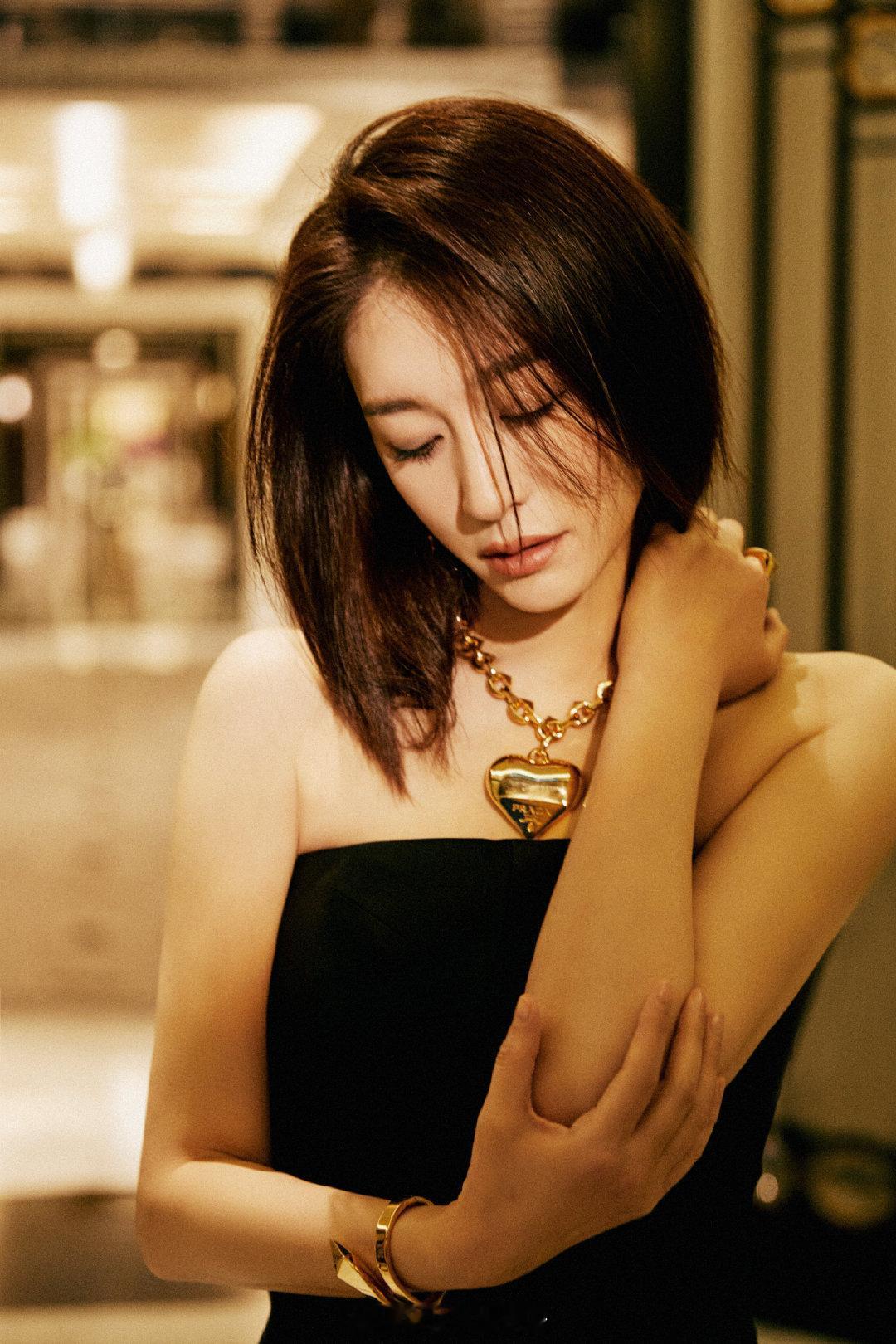 喵娲娲可以去教李小冉跳舞了 反差名场面来袭！软萌喵娲娲在线热舞，舞姿超有范儿，建