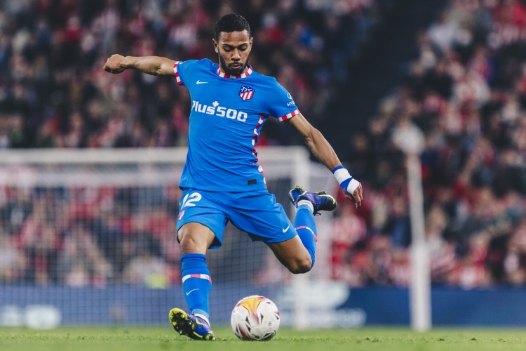 米内罗竞技官方：和27岁后卫洛迪签约5年，球员曾效力马竞等队