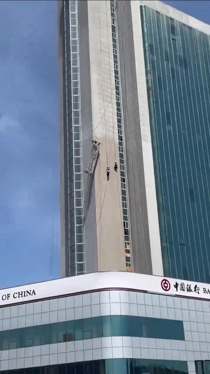 人已经没事了，都救了啦。