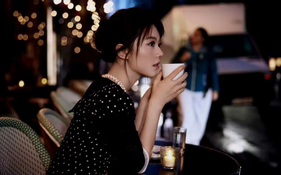 #赵今麦刘浩存MIUMIU出图#MIUMIU大秀真是让人眼前一亮啊！赵今麦和刘浩