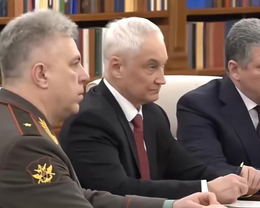 就在最近，俄罗斯防长别洛乌索夫亲赴平壤，和金正恩敲定一件足以改写东北亚格局的大事