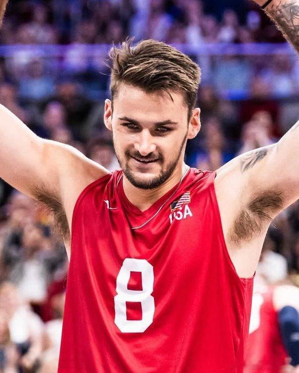 ?🇺🇸-🇷🇹🇷?农业银行同样对美国国手德法尔科感兴趣，正在努力引进他为