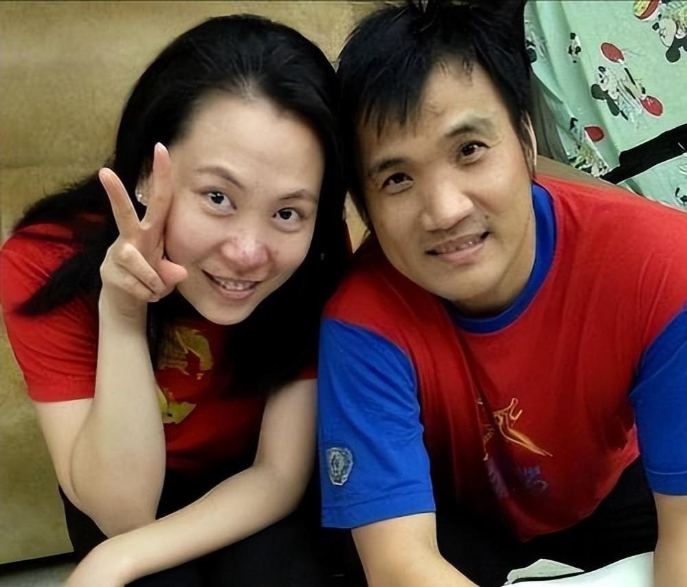 你可能还不知道，昔日奥运羽毛球女双冠军张洁雯嫁外籍老公，爱情、事业、生活境况出乎