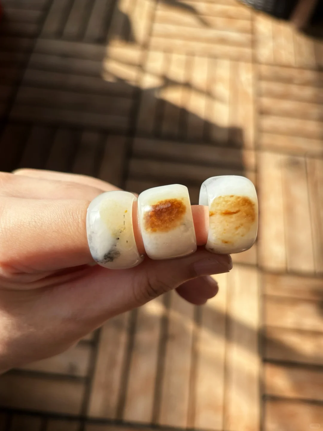 嚣张红皮！戒指一戴，谁也不爱