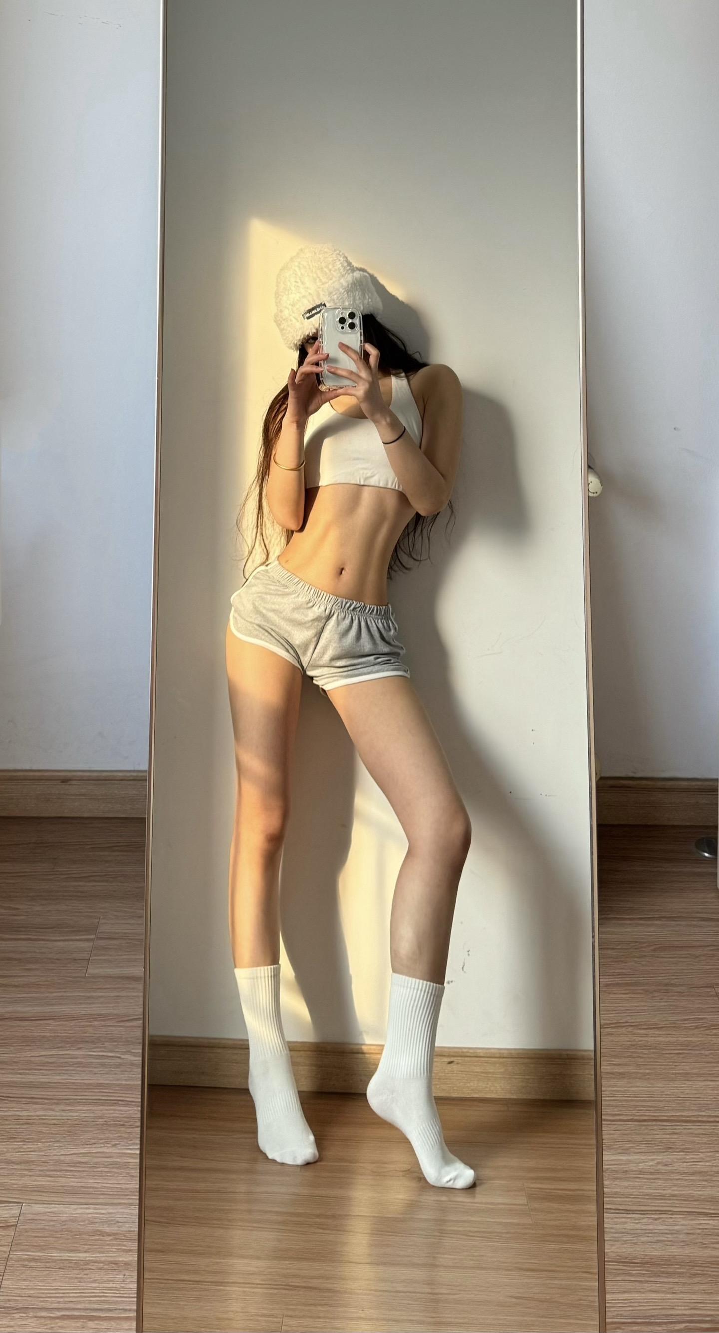 所有的成就和美  都伴随着自律和节制的苦
