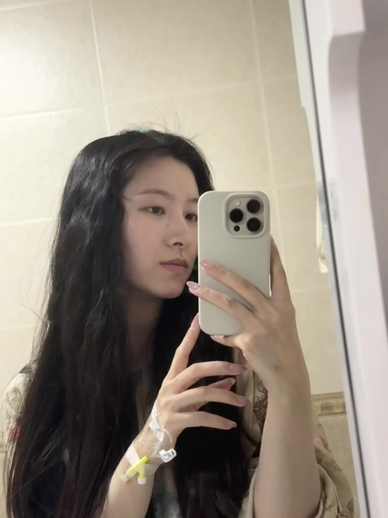 “其实你不知道，你给我糖的时候，别人给我蛋糕，只是我没要，后来我发现...