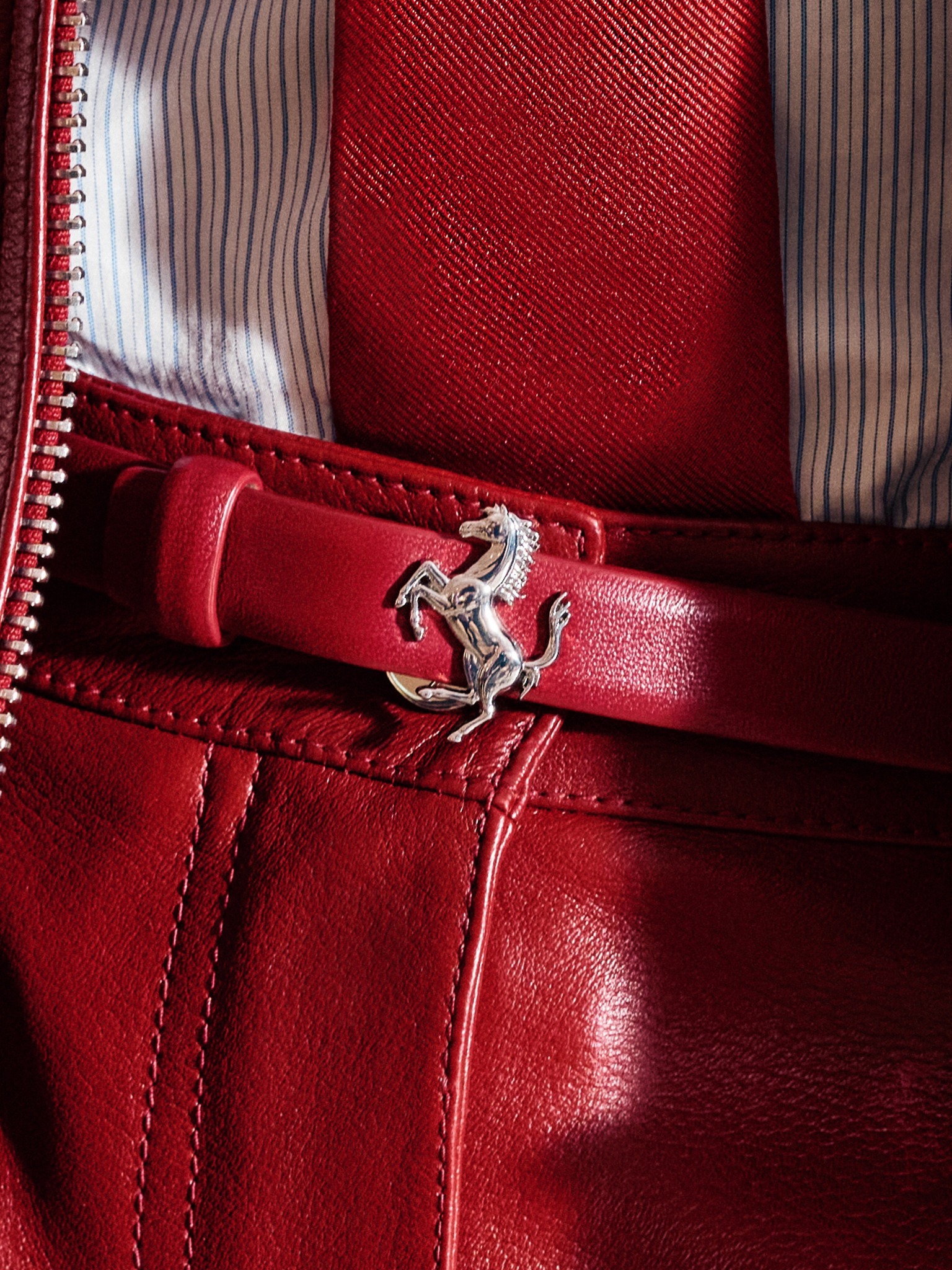 法拉利腰带真好看啊！ 