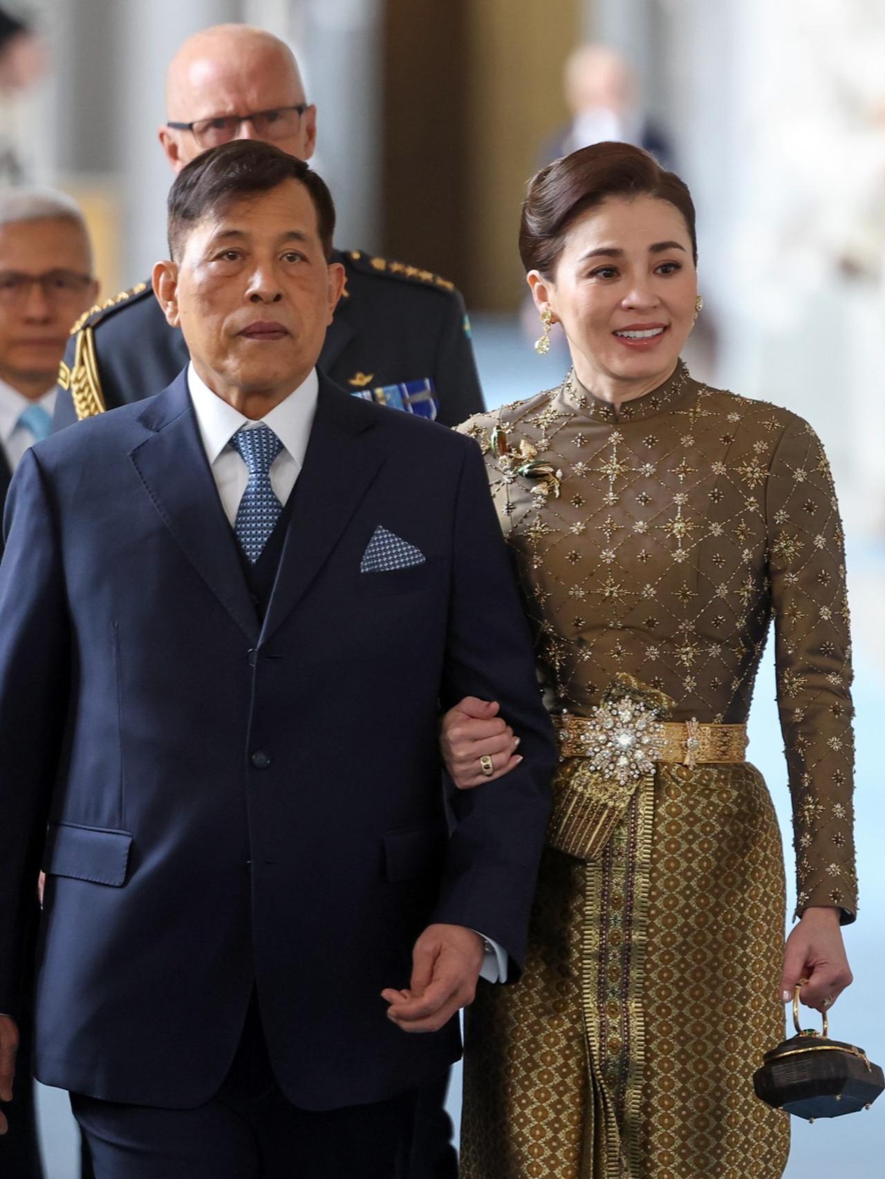 74岁泰王拎得清，访问瑞典只带苏提达一位嫔妃
2026年4月30日上午10点（瑞