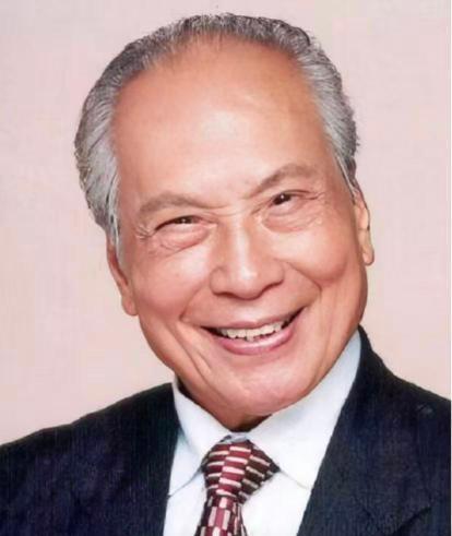 1964年，曹达华在澳门赌场贵宾厅里，“输”掉了300万身家，按现在来算大概3亿
