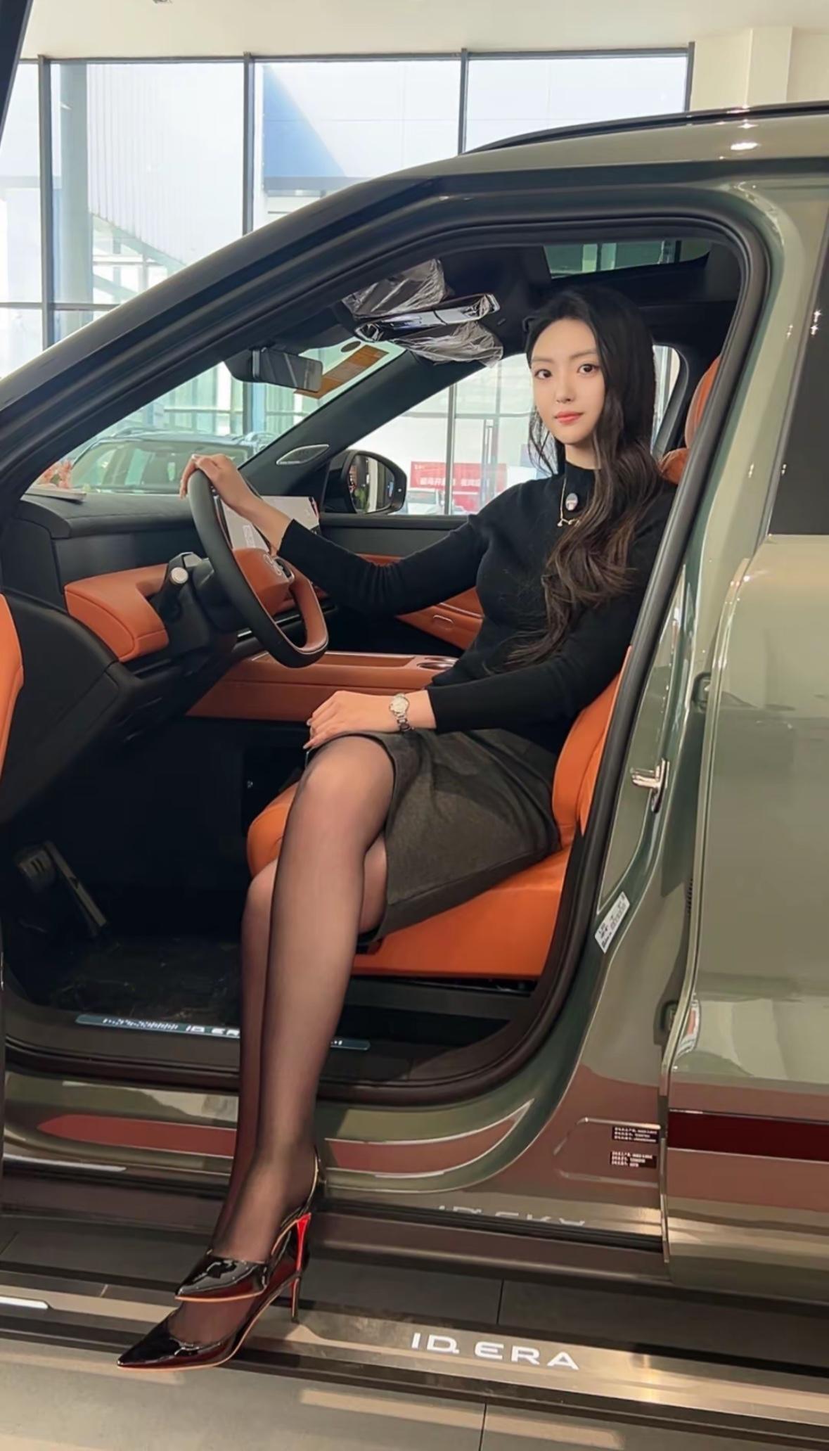 在SUV市场，上汽大众向来是实打实的“爆款制造机”。途观L Pro、途岳常年稳居