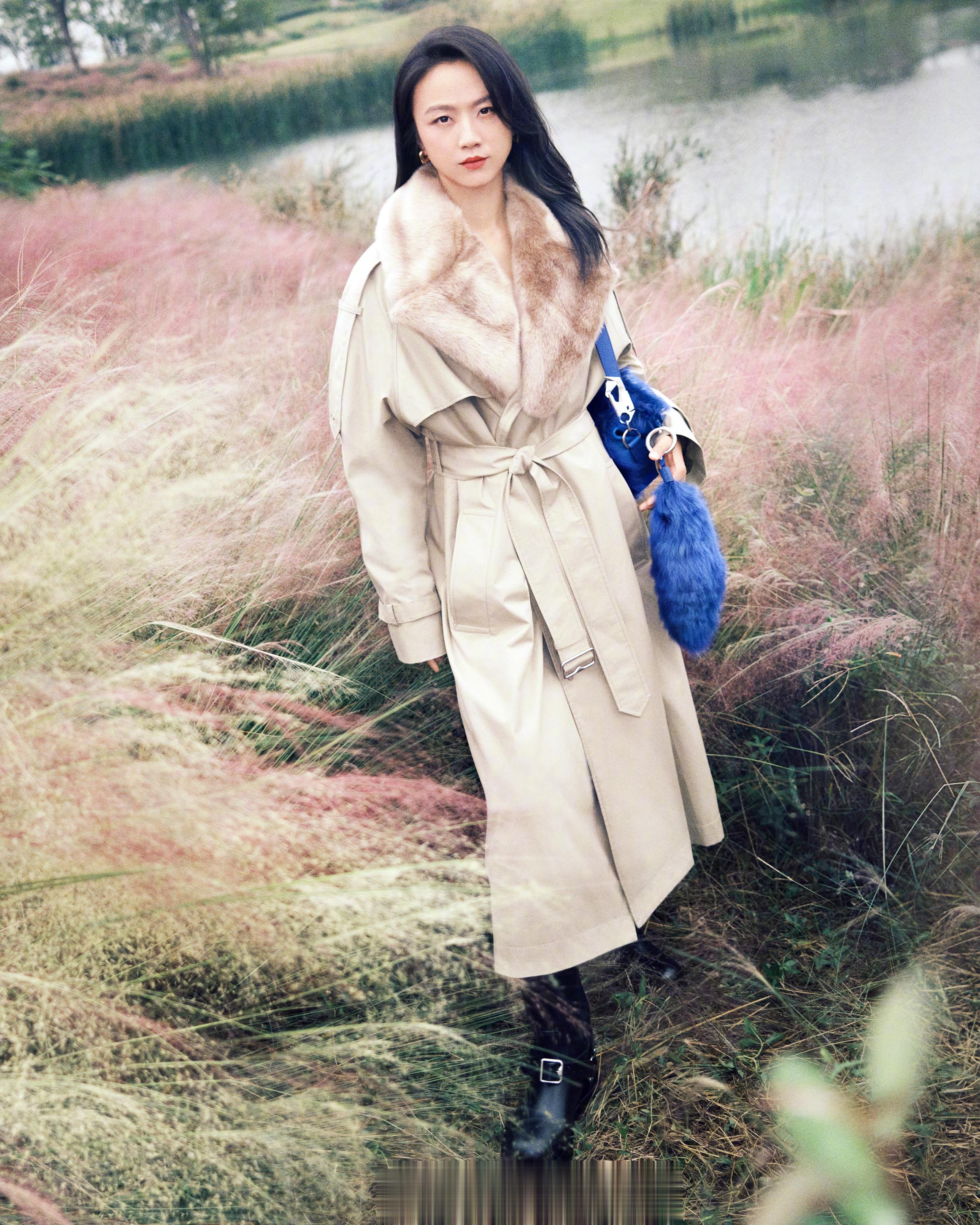 #汤唯[超话]#Burberry 正式官宣，穿风衣最美丽的女人#汤唯#  为品牌