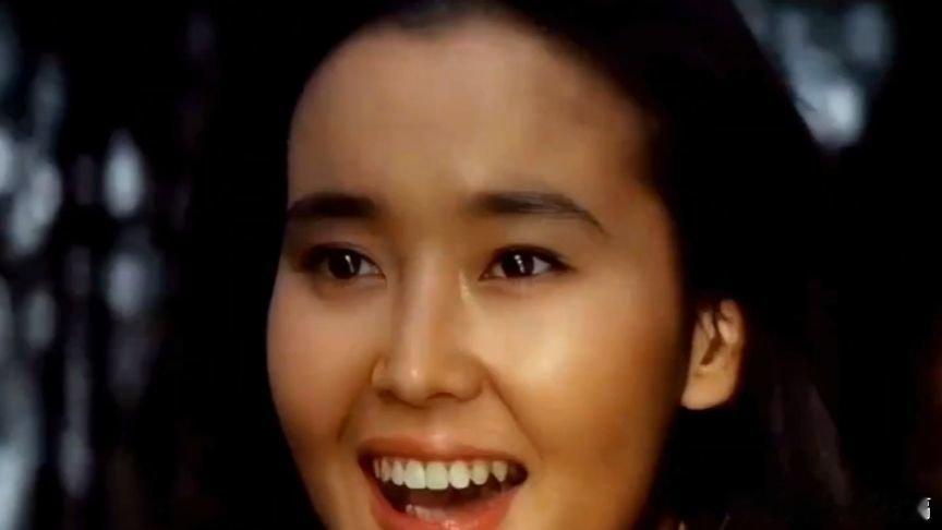 凤凰新闻【真由美骑马救杜丘，音乐响起的时候，那一刻世界上只有杜丘】来自​​​