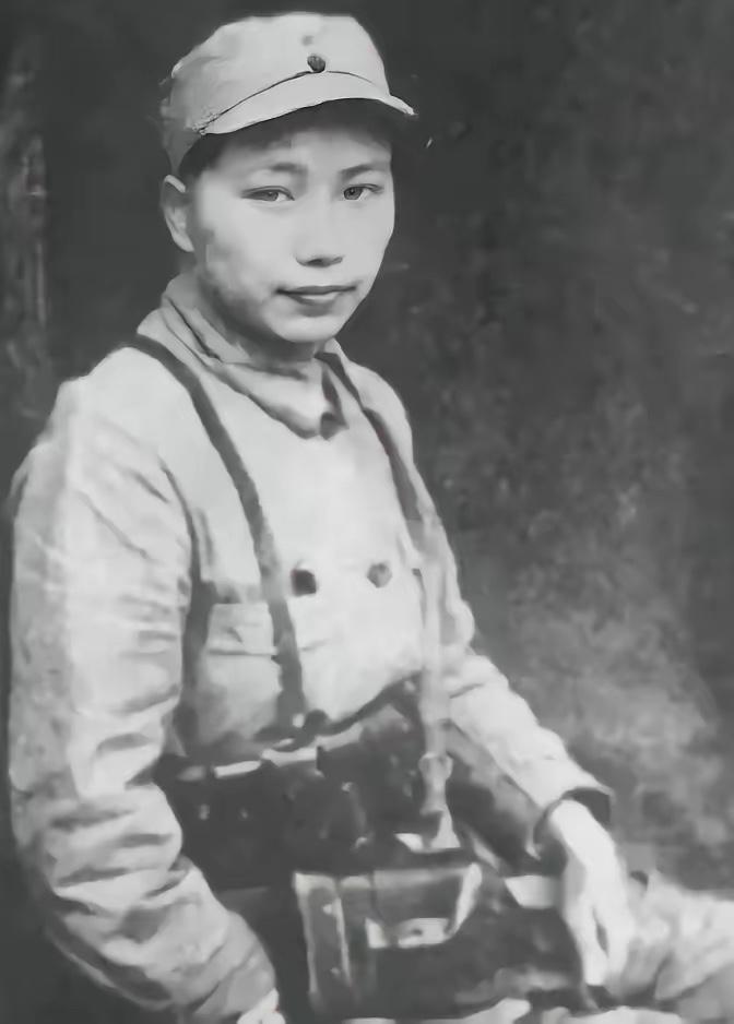1937年，西路军女政委吴富莲被俘，敌人狞笑着威胁要把她交给弟兄们"享用"。当夜