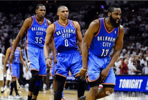 NBA历史现役得分榜，詹姆斯断档第一，杜兰特第二，库里上榜。第6位你肯定想不到。