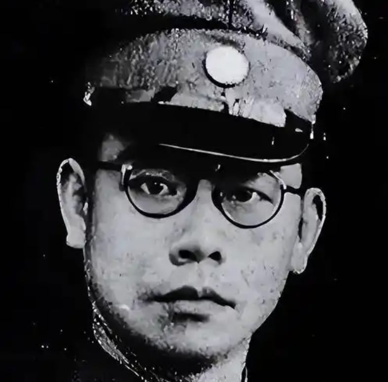 1975年年底，重病在身的周恩来总理召见了中央调查部部长罗青长，嘱咐他："不要忘