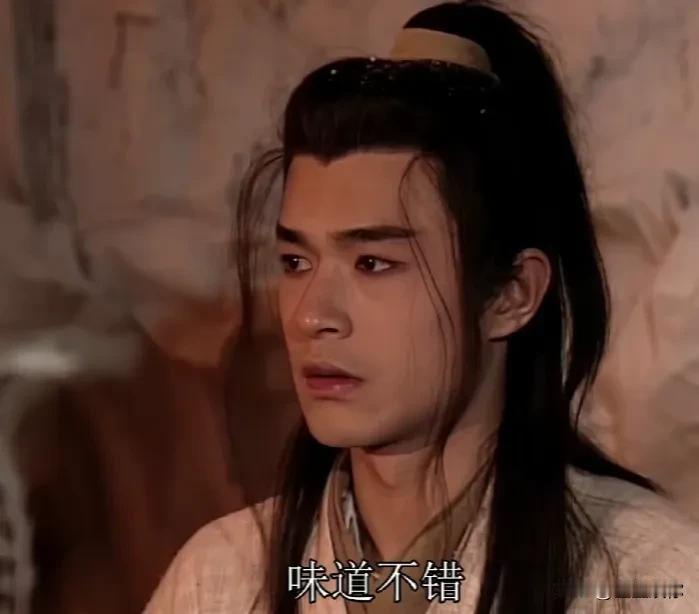 总觉得白古和黑古不是同一个人，找不到相似点。不明白他为什么要把自己搞那么残那么黑