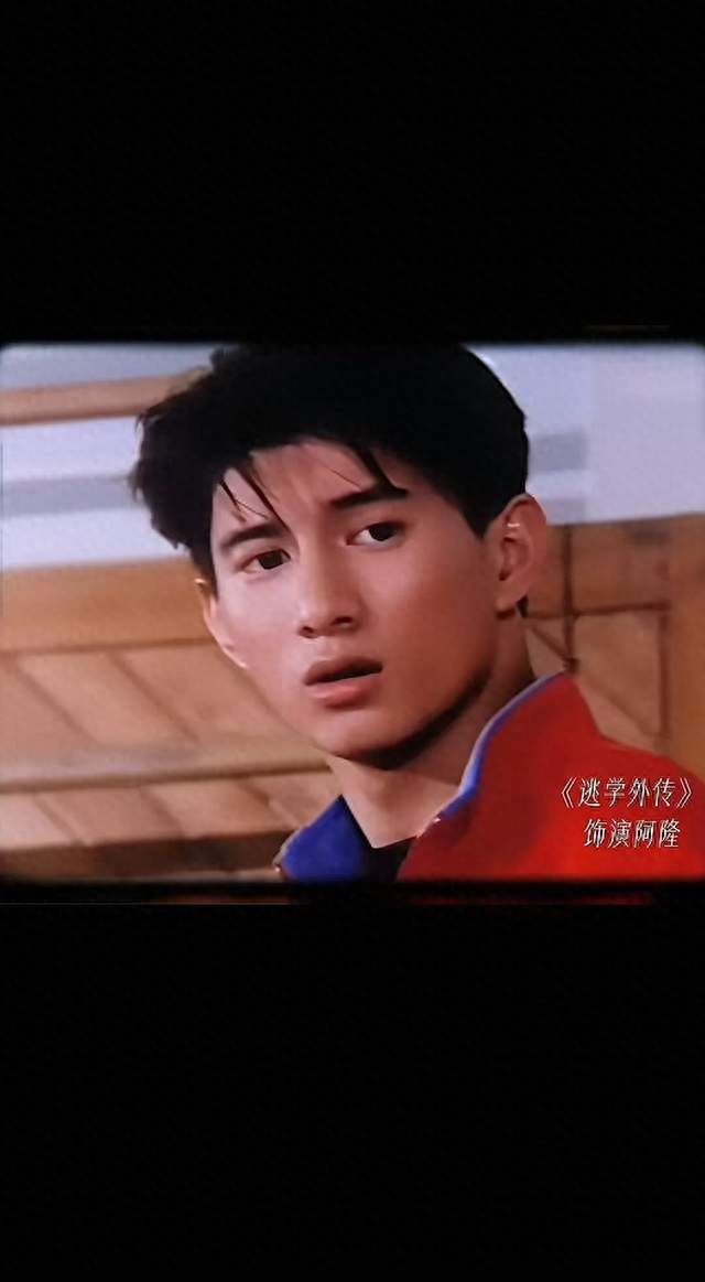 吴奇隆入驻抖音，自曝老花眼求弹幕