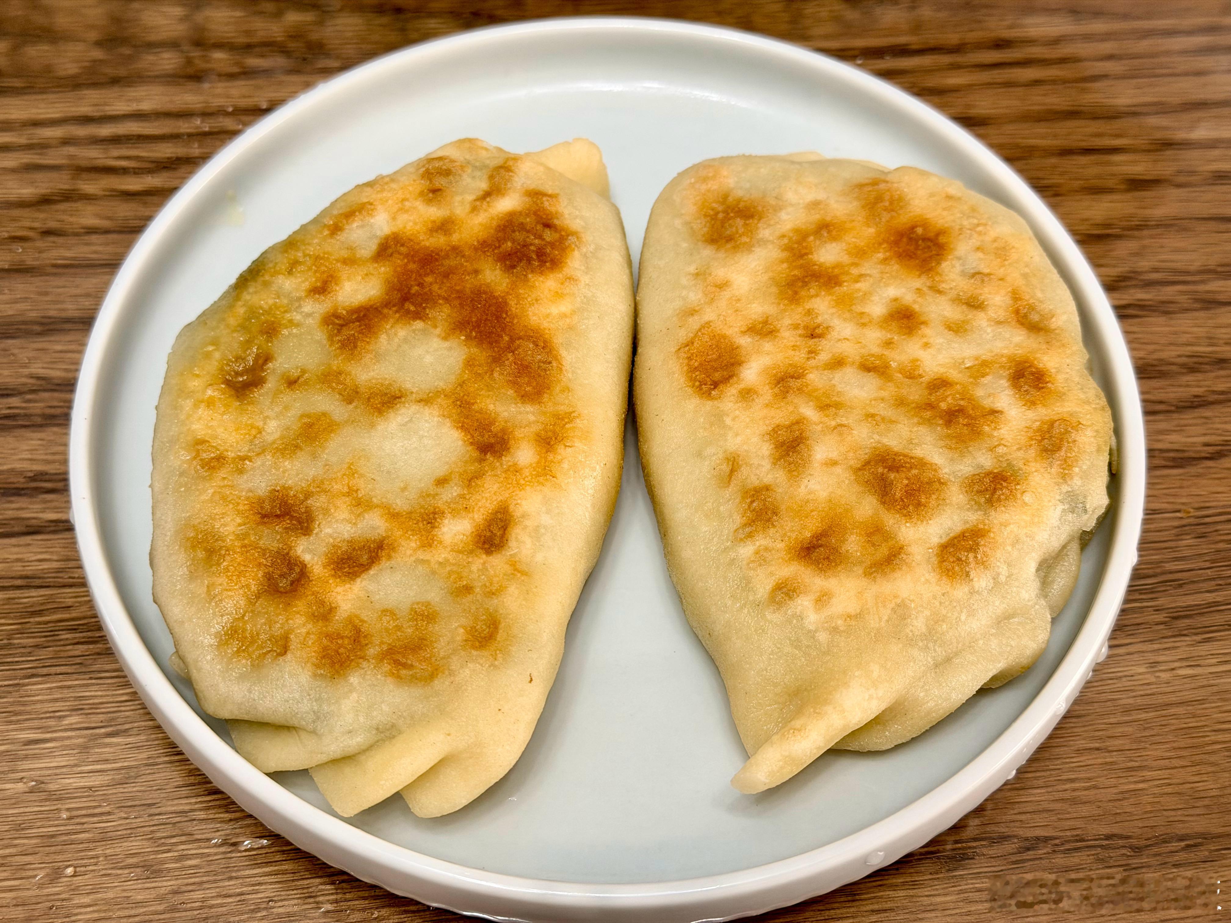 韭菜盒子报道呀！初夏这一口蘸醋很好吃立夏美食我的减脂餐