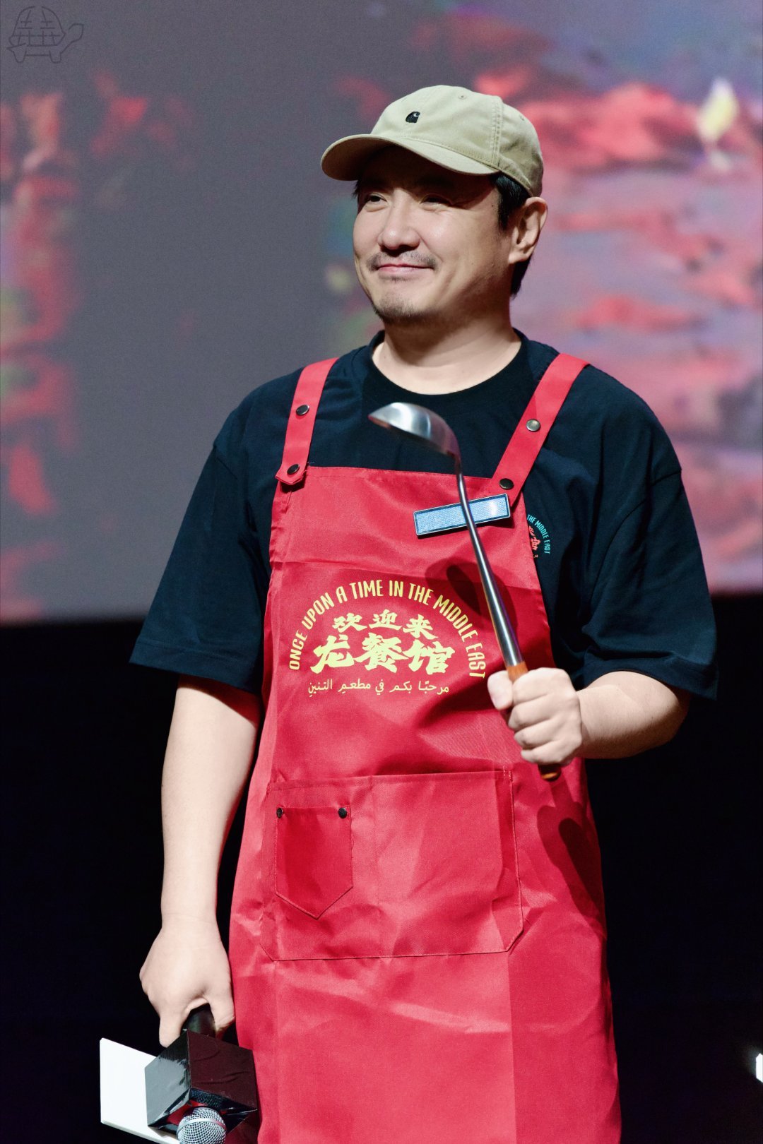 沈腾omg你吓到我了 沈腾在路演现场展现出的真实可爱让人无法抗拒，被吓到后的反应