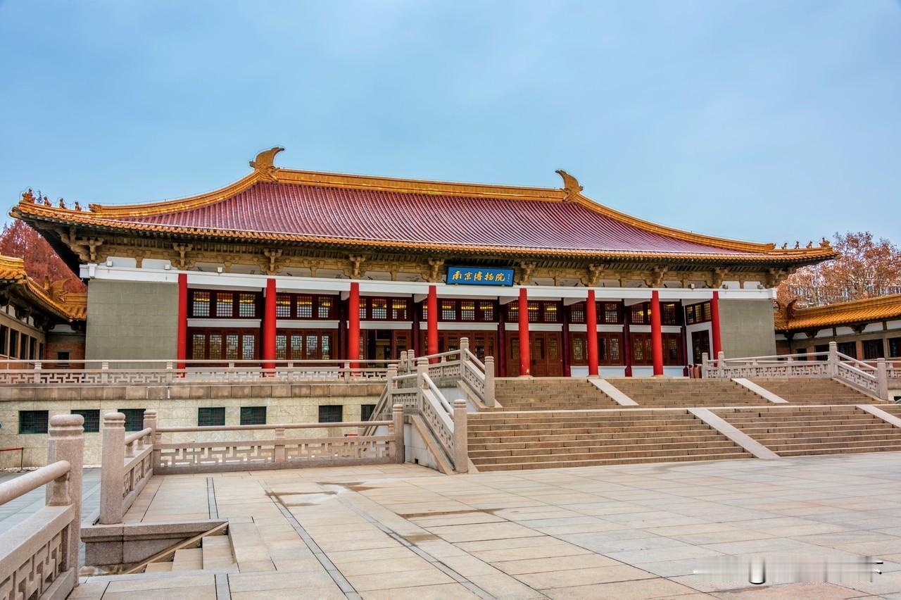 【南博风波的发酵，让公众不禁追问：其背后的乱象是个案黑幕，还是行业常态？】

南