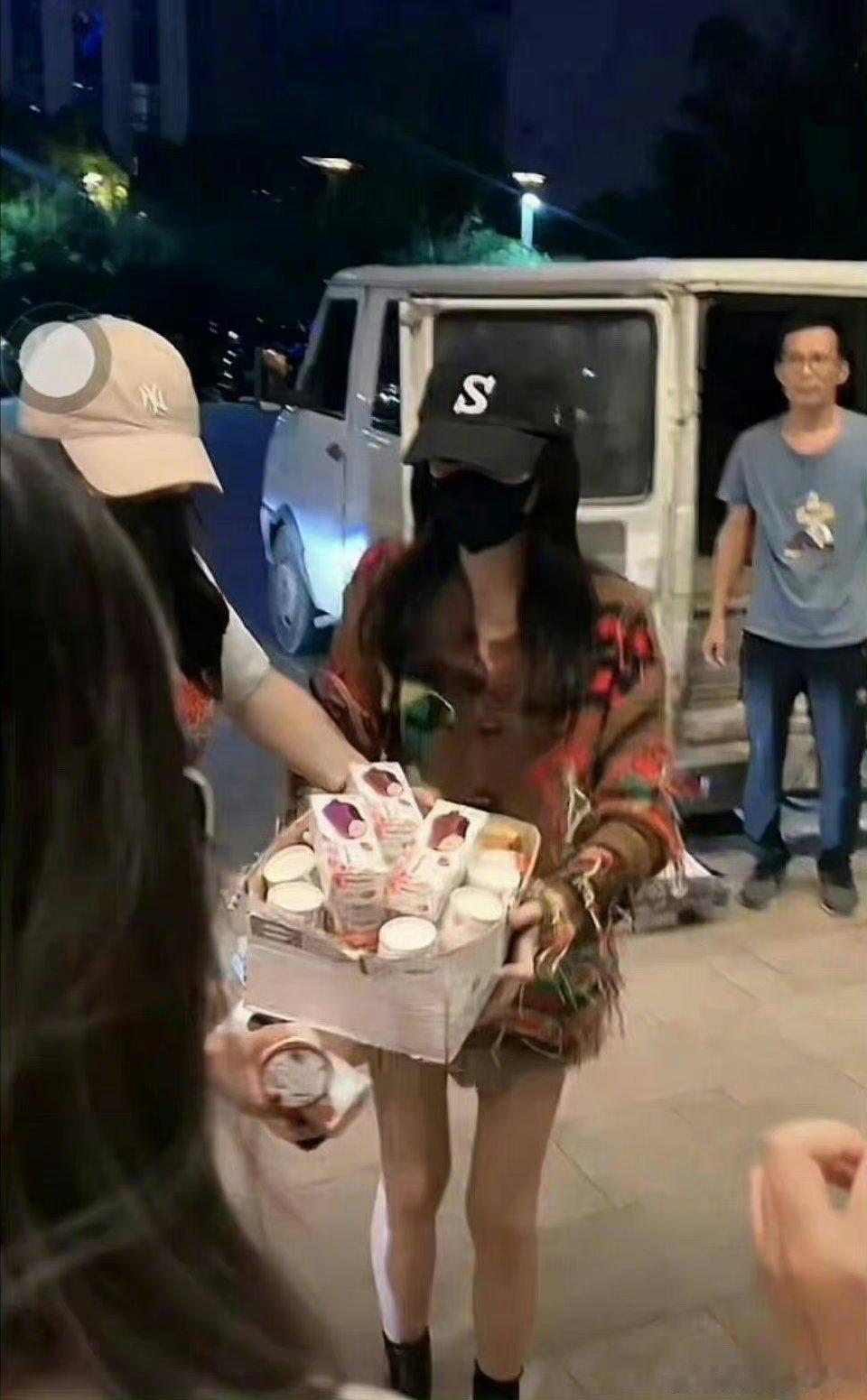 白鹿总是打感情牌 ​​​