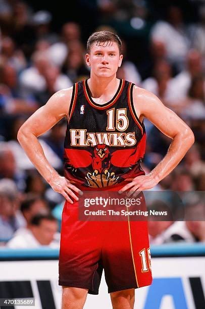 谢泼德的父亲杰夫曾在1998-99赛季为老鹰队效力过。老鹰vs火箭 休斯顿火箭