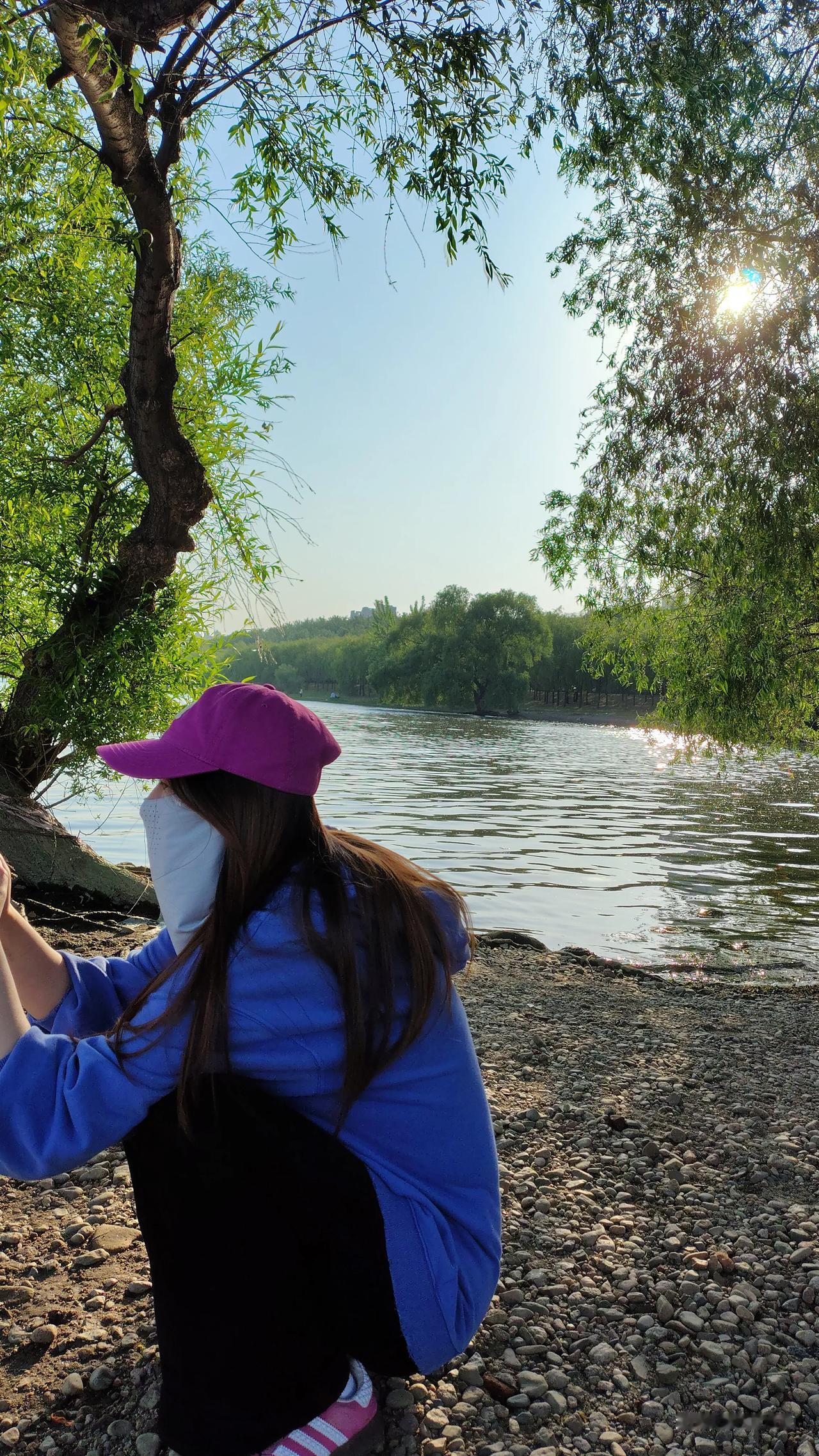 你的家乡话“昨天晚上”怎么说?我的家乡没有特别的说法，就是口音比较幽默风趣