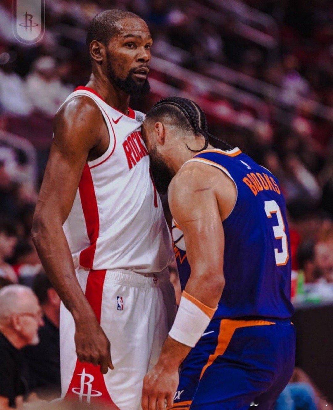 火箭117-98大胜太阳，反超湖人升至西部第二杜兰特成为NBA历史上第8位得分破