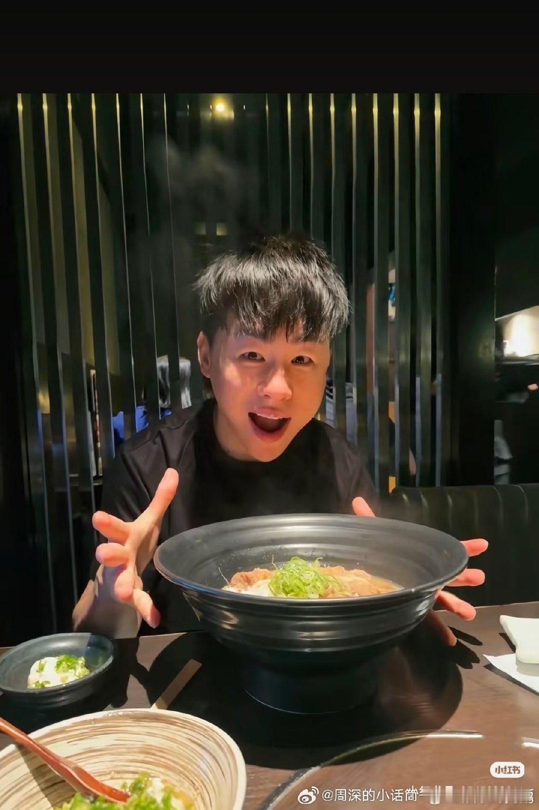 胡彦斌这次你真让我哭了 胡彦斌真的太会唱苦情歌了，声音哑哑的却满是张力，听着就像