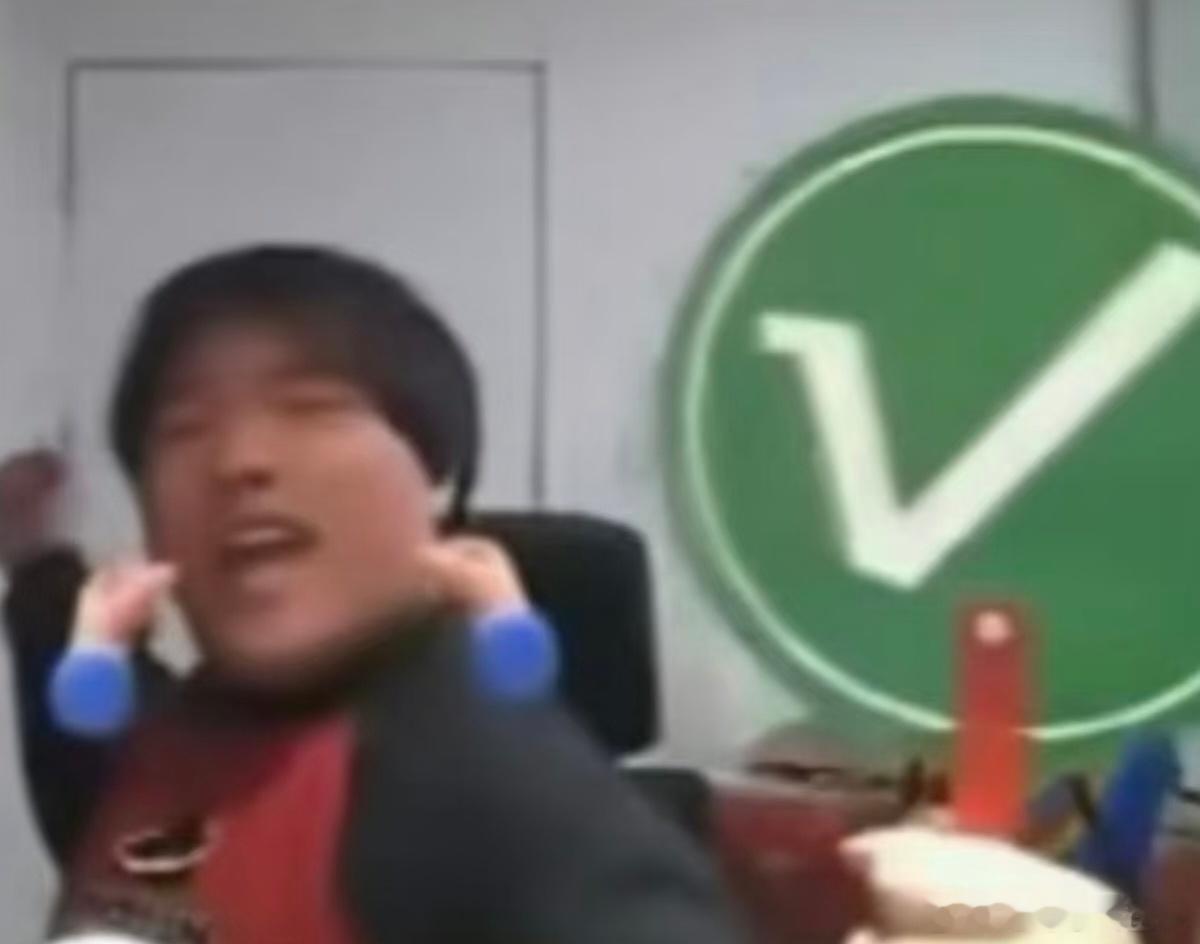 最近心头爱的表情包，这个桃黑黑还是太全面 