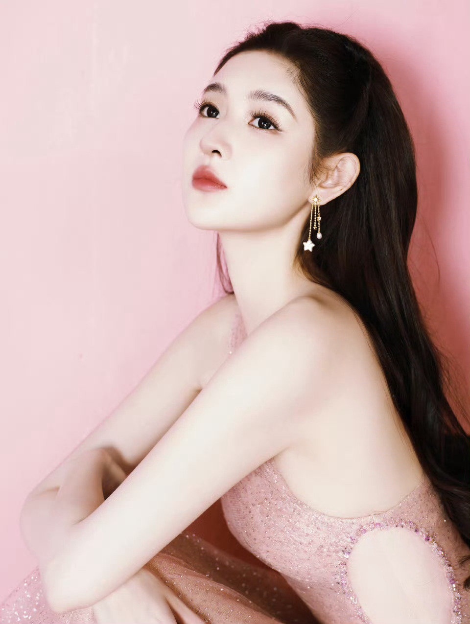 娱乐王玉雯最权威的一集 终于等到王玉雯最权威的一集，以前的王姐主打一个抽象信手拈