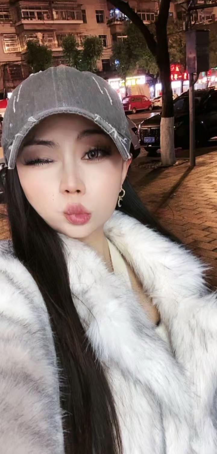 Pretty eyes mean pretty lies