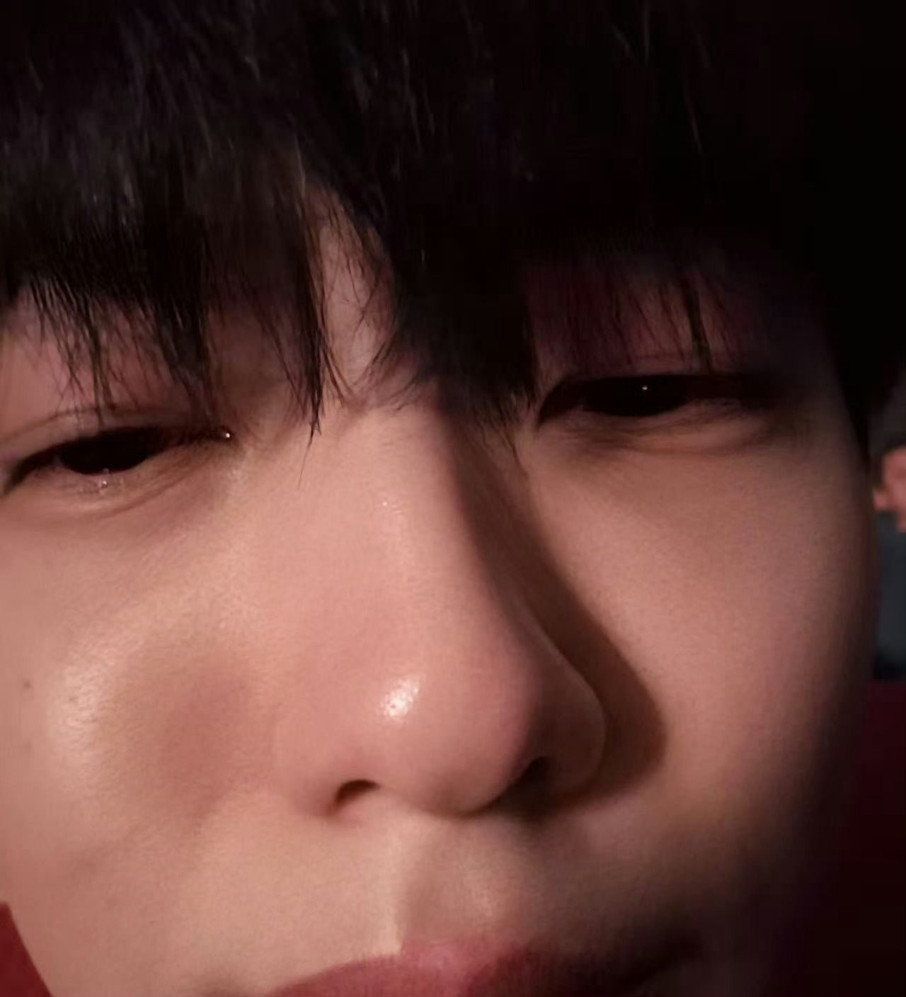 *打视频*：（只是哭）：（冷漠）：（继续哭）：你给我说实话你是不是又把钥匙弄丢了