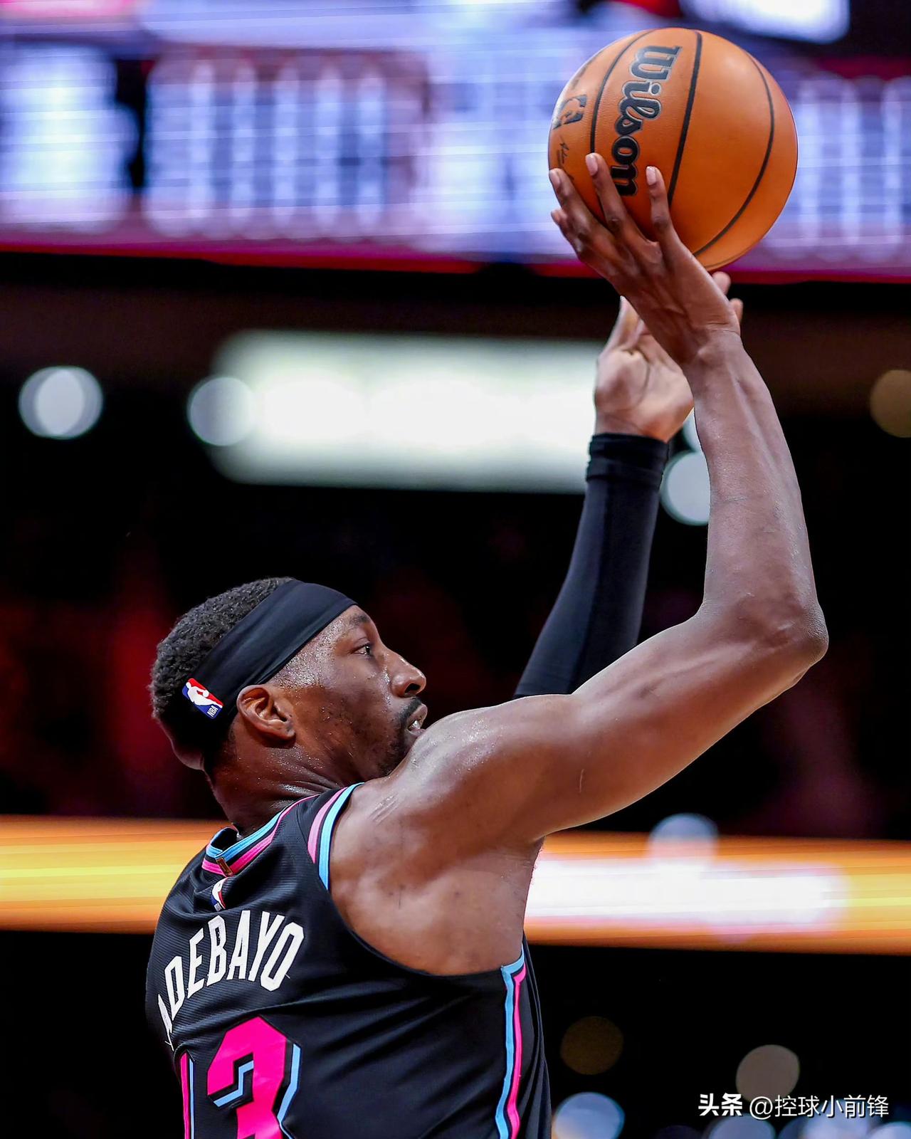 在阿德巴约拿到83分之后，热火仿佛就像是败了人品被诅咒了一样，面对着并不算特别强