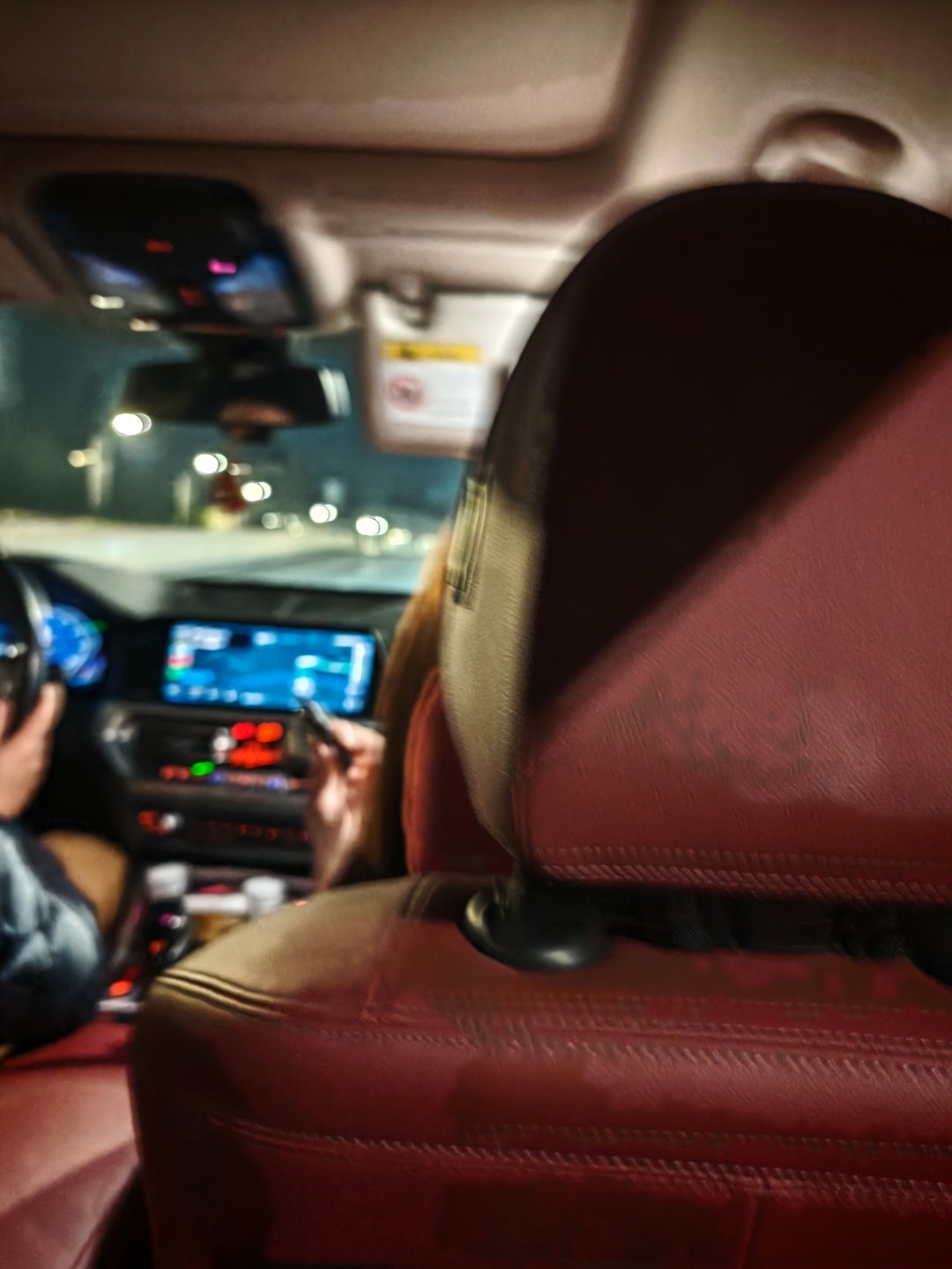 喝酒还有意外收获，成功把一个宝马325女车主安利成小米yu7准车主那么古尔丹，代