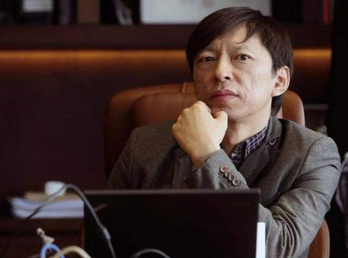 张朝阳说AI时代更要亲自计算确实如此！时代在发展，AI可以作为得力帮手，但思考不