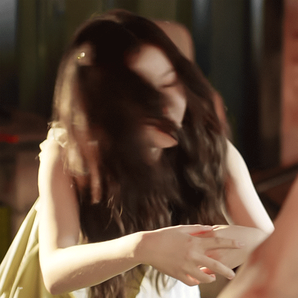 请问如何才能养一只姜小暮！！卷毛小狗狗来的吧！！ 