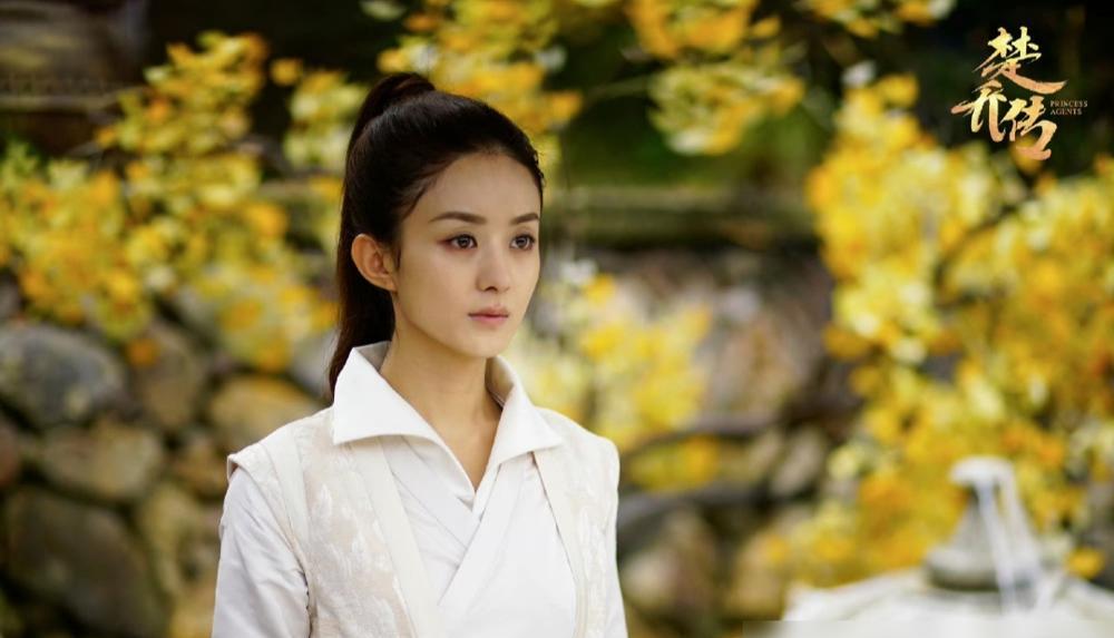 九年了，他们还是没把宇文玥从湖里捞起来。
但更残酷的事实是，就算捞上来，也请不起