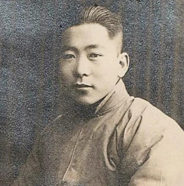 1928年，先烈陈乔年被敌人杀害后，身体上没有一块好肉，惨不忍睹。临刑前，陈乔年