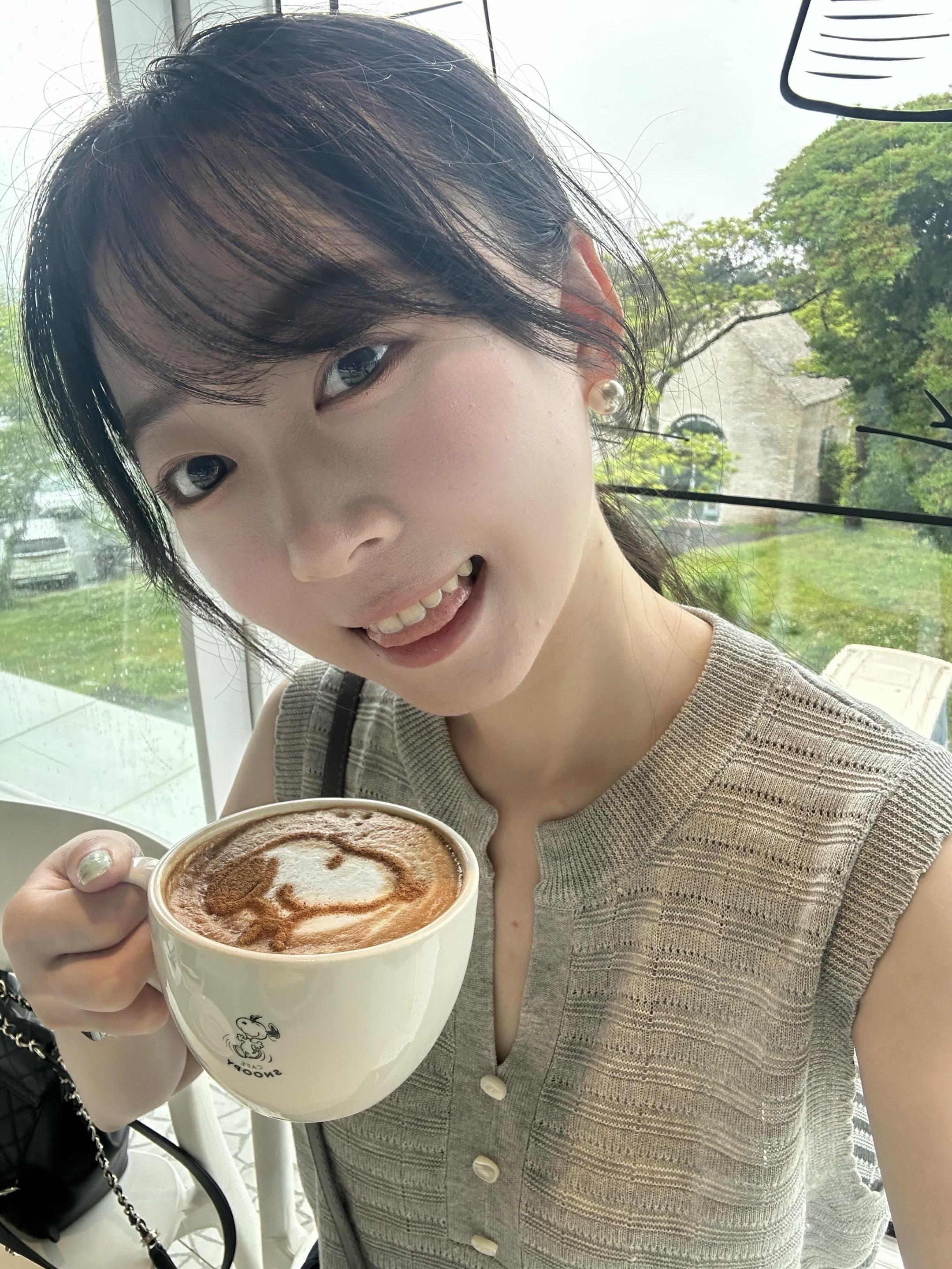 原来我们这种臭美话痨烦人精叫花孔雀呀