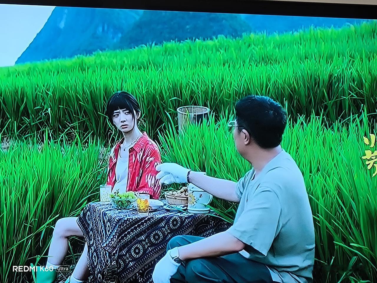 央视新剧《小芳》刚播出就差评一片。作为今年上半年首部农村题材剧，观众期待满满，结
