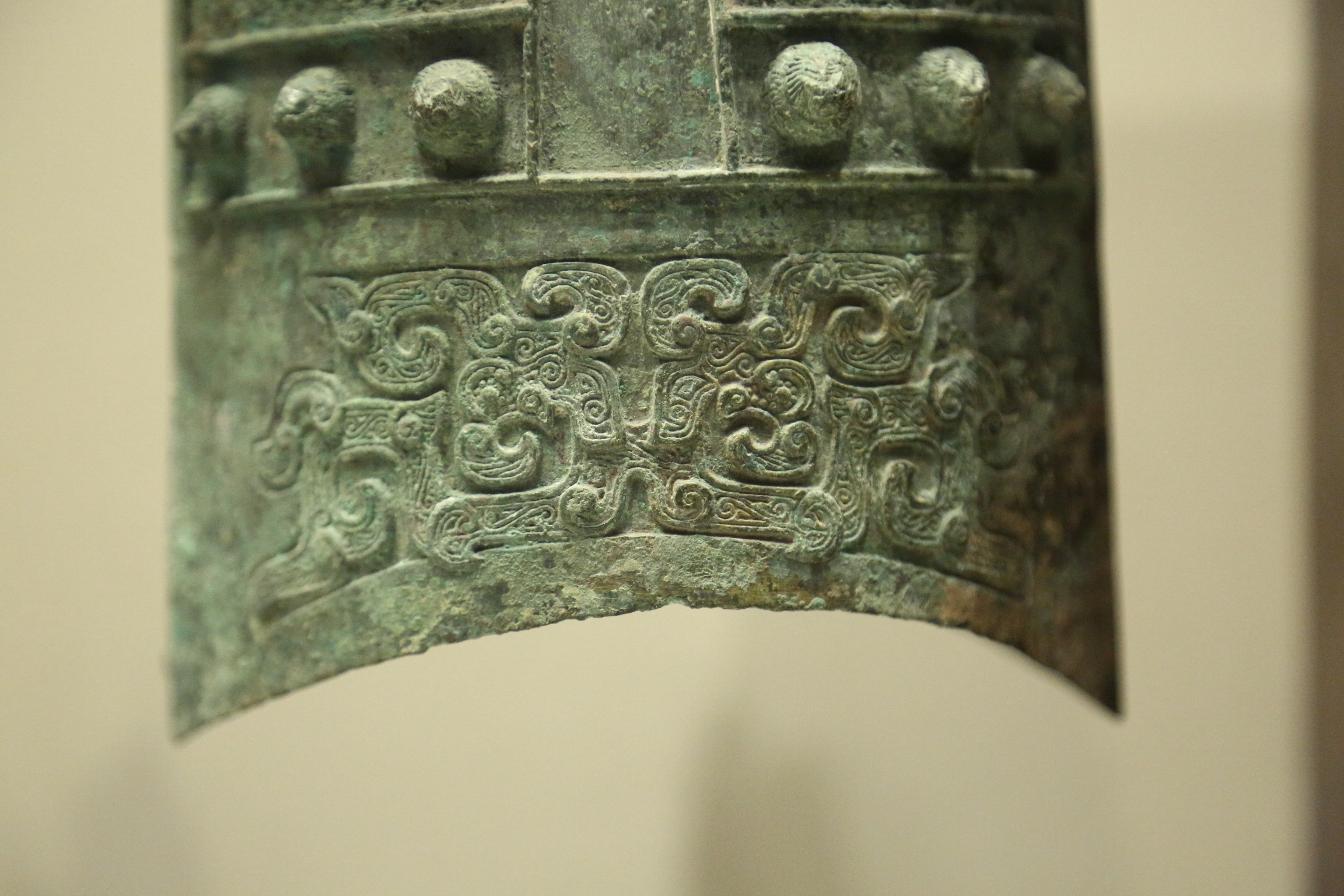 每天一件青铜器 河北邯郸市博物馆藏涉县北关凤凰台一号墓出土的战国编钟. 