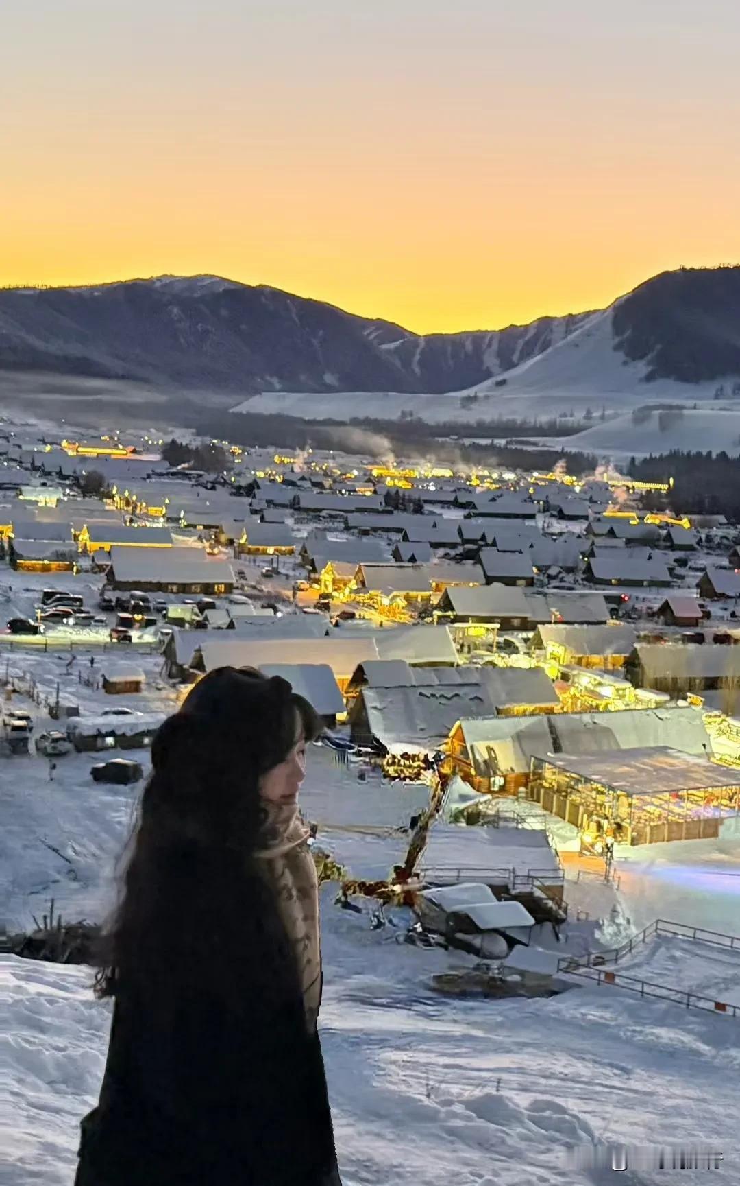 再颠簸的生活也要闪亮地过🌠
       在阿勒泰广袤无垠的天地间，风如不羁的