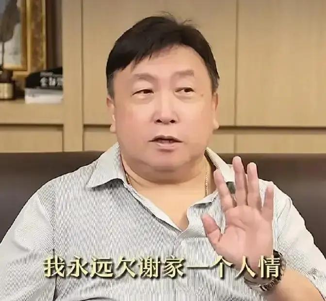 16岁被雪藏，18岁拿影帝
 
那年谢霆锋刚出道，公司一句话：暂停一切活动。谢贤